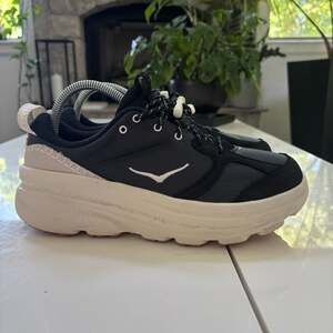 Hoka Bondi B3 Black White Sneakers Women's 8.5 / Men's 7.5